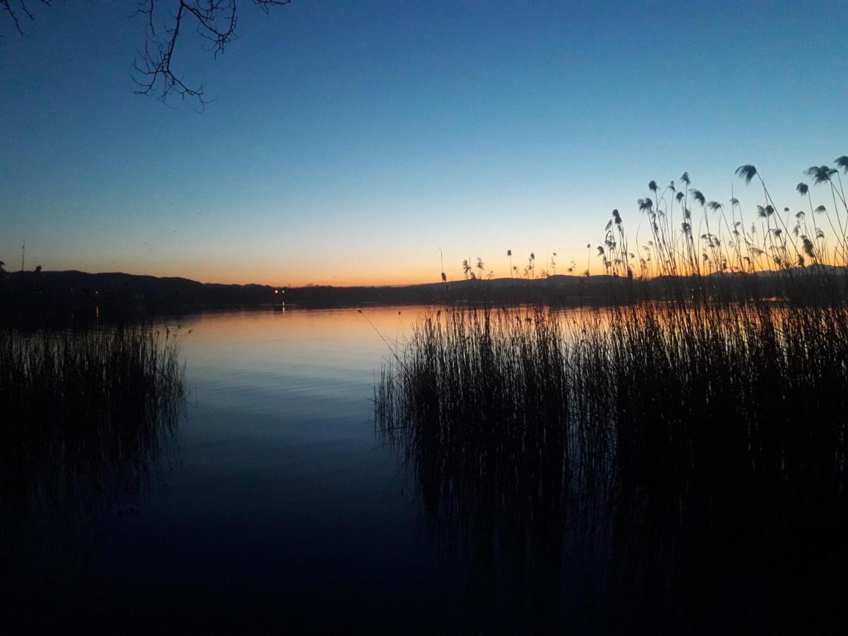 Tramonto Al Lago Gavirate Extérieur photo